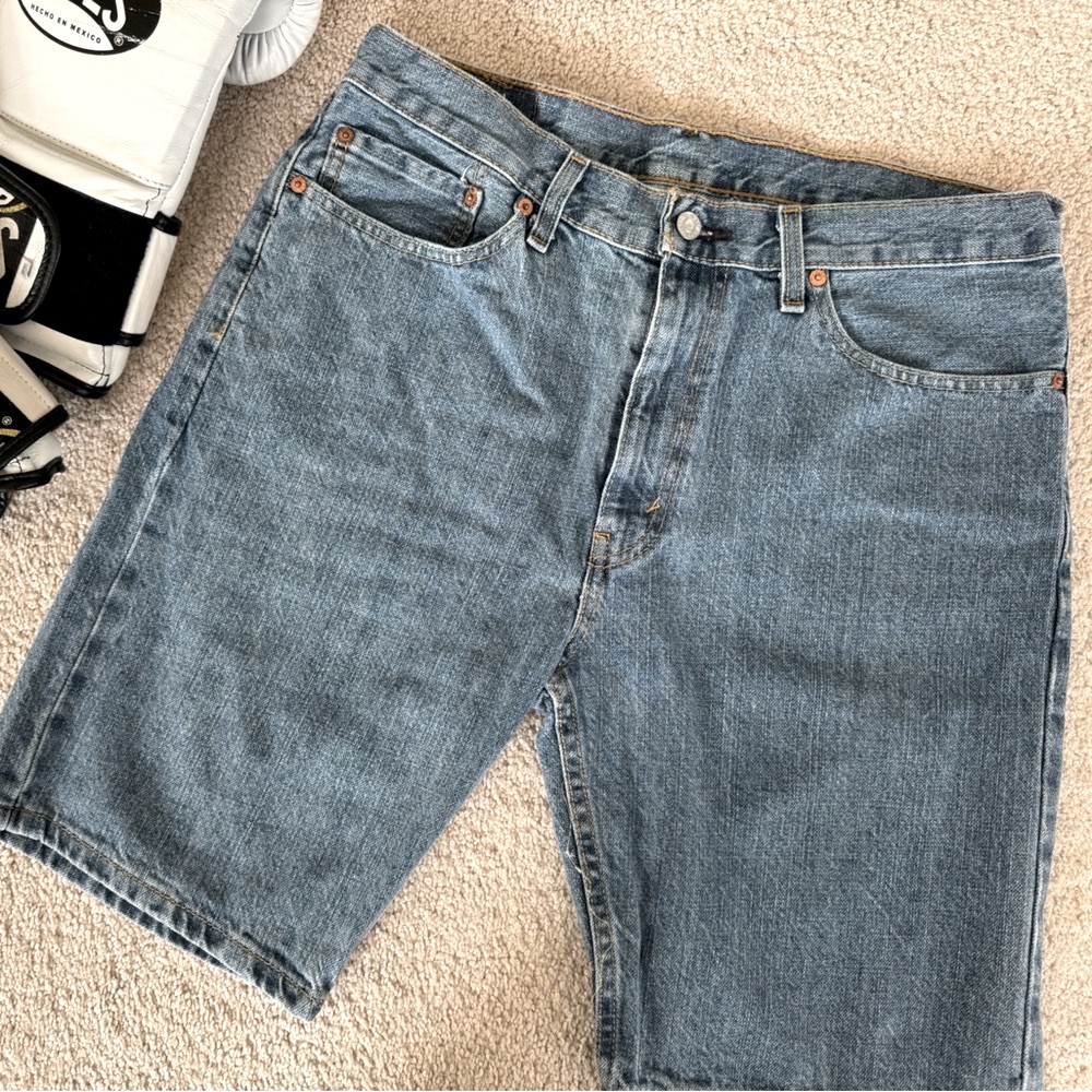 Levi's Men's 505 Regular Fit Shorts (Size 34)